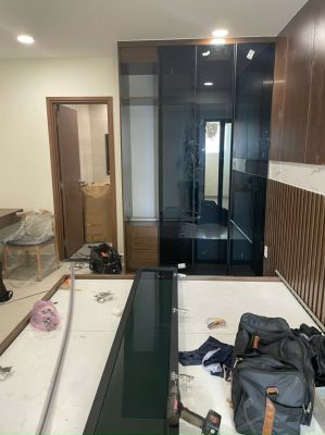 cánh kính nội thất