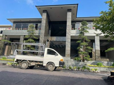 Khung nhôm xingfa +kính cường lực