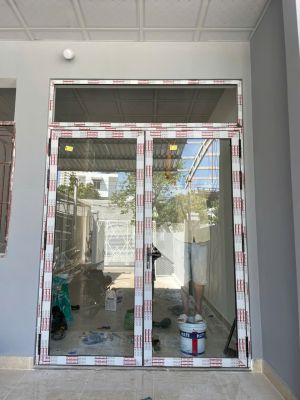 CỬA ĐI 2 CÁNH MỞ QUAY NHỖM XINGFA